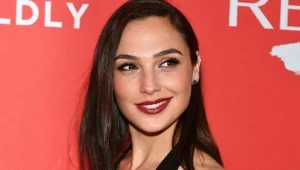 "מצדיעה לכם": גל גדות במחווה לאנשי מד"א שנלחמים במגפה • צפו