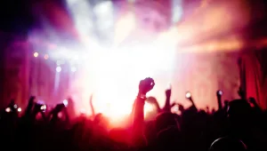 בניגוד להנחיות: הזמרים שלא שומרים על כללי הקורונה