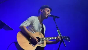 בשבת: נתן גושן מדבר על גל שירי האמונה, הדתה - ושידוכים