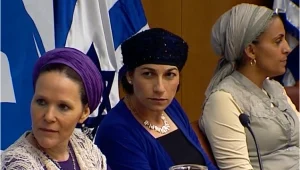 אימהות הנערים החטופים ידליקו משואה משותפת ביום העצמאות