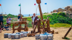 ניסיון פיגוע בתפוח, עשרות אלפים יצאו לטבע • כותרות השבת