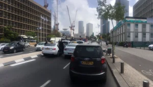 צפירה הושמעה בשוגג בת"א - נהגים והולכי רגל עמדו דום • תיעוד