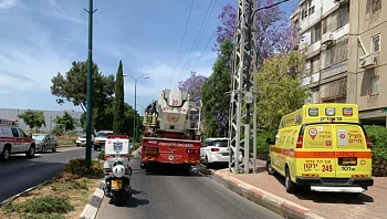 גבר כבן 50 נהרג בשריפה שפרצה בדירה בכפר סבא
