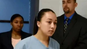 הילדות הקשה ומאסר העולם: שפחת המין שרצחה לקוח - וקיבלה חנינה