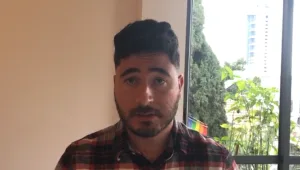 "משפיל ולא רגיש": הרוחות סוערות לאחר הפשיטה על המועדון הגאה