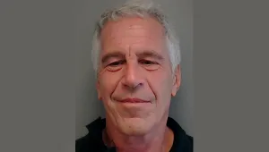 לחץ מצד הפרקליטים וחשש הקורבנות: המרדף המסועף אחר אפשטיין