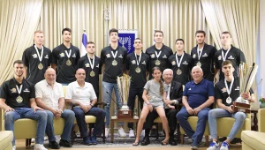 "בזכות עבודת הצוות": נבחרת העתודה בכדורסל התארחה בבית הנשיא