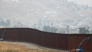 ניצחון לטראמפ: העליון אישר להשתמש בכספי הפנטגון לבניית החומה