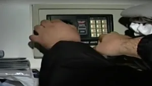 שוד בחופשה: כיצד תוכלו לשמור על הכסף שלכם בחו"ל?