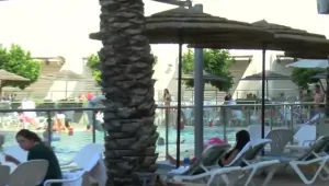 "יותר טוב מאילת": איך הפכו אשדוד ועכו ליעדי נופש חמים לחגים?