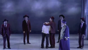 הצגה חדשה בהשראת דמותו של דרעי מוציאה את השד העדתי מהבקבוק