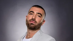 לא מקום ראשון: מי הפיל את עומר אדם מהפסגה?