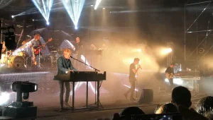 הקסם עדיין שם: א-הא כישפו את האלפים שהגיעו לרעננה