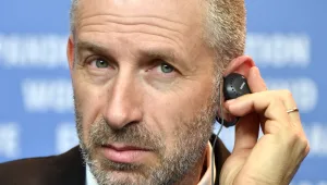 עלילות מרק איווניר ב"טרנספרנט" ומאבקו למען ההסברה הישראלית