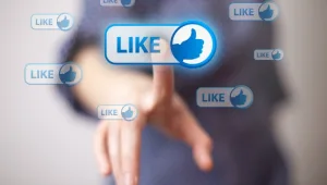 למה פייסבוק עומדת למחוק אלפי לייקים?