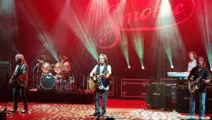 נוסטלגיה במנהרת הזמן: להקת "סמוקי" הרימה את היכל התרבות בתל אביב