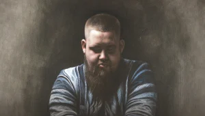 היישר מבריטניה: Rag’n’Bone Man מגיע לישראל