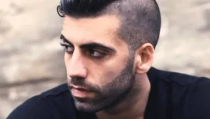 על מי אליעד נחום כותב את השירים שלו? ראיון בלעדי עם יוצר הלהיט "מתוק כשמרלי"