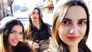 כוכבות הרשת מגיאורגיה שגרפו מיליוני צפיות ביוטיוב מגיעות להופעה בישראל