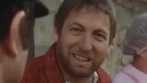 מ"כץ וקרסו" ועד "המלט": נפרדים מיהודה אפרוני עם כמה מרגעיו הבלתי נשכחים