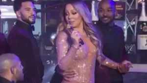 צפו: מריה קארי מאבדת את הפלייבק בשידור חי במרכז ניו יורק - ויורדת מהבמה