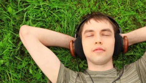 שביזות יום א'? הכנו לכם פלייליסט בדיוק בשביל זה