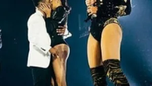 שם על זה טבעת: הרקדנית של ביונסה מקבלת הצעת נישואים באמצע הופעה זה הדבר הכי מרגש שתראו היום