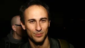 אסף אמדורסקי מתלונן במשטרה