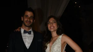 "זכית בפייס": צפו בברכה המרגשת של ישראל קטורזה בחתונה של רוני דלומי