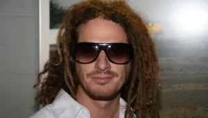 ניר פרידמן, כוכב "מחוברים" מדבר בראיון מיוחד על מחיר החשיפה