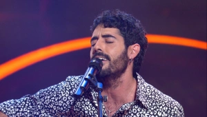 הביצוע הספרדי של אופיר מחמם את האולפן