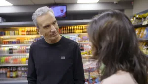 מה אתם הייתם עושים, עונה 1, פרק 10: הטרדה מינית