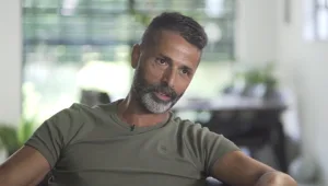 "מי שרוצה טיפולי המרה - שיעשה": נדב אבקסיס מוריד את הכפפות