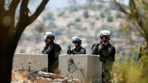נער בן 16 שיידה אבנים לעבר רכבים נהרג מירי צה"ל באזור רמאללה