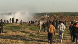 כ-10,000 פלסטינים הפגינו בעזה; צה"ל הגיב באש חיה