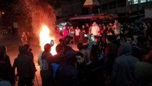 מאות הפגינו בעזה: "הגיבו על מות שלושת הנערים מאש צה"ל"