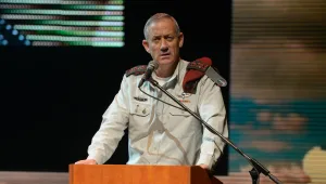 מבוכה בוועדת חוץ וביטחון: רק 6 ח"כים הגיעו להיפרד מהרמטכ"ל גנץ