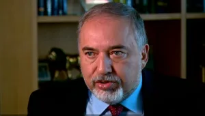 ליברמן: "חוק הגיוס טוב לביטחון"; ליצמן: "נפרוש אם לא ישונה"