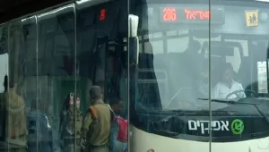 חיילים מספרים: "הנסיעה לבסיס בבוקר יום א' מסכנת חיים"