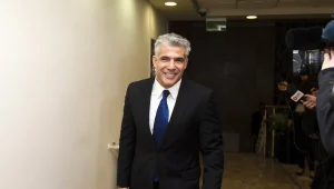 לפיד: "הגזירות מפחידות, אך לא נכנע לשיח פופוליסטי"