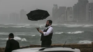 יוני משוגע: עשרות מ"מ ירדו תוך שעות בודדות, הצפות בדרום