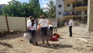 חרף מקרי המוות הרבים באתרי בנייה - הפועלים מסתובבים ללא קסדה