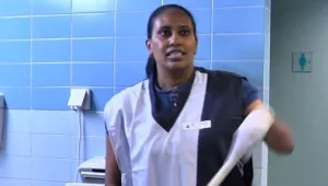 הממשלה מגרשת מבקשי המקלט - ומייבאת במקומם עובדים אסייתים