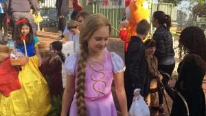 איך חג פורים הפך מיום לחודש שלם של חגיגות?