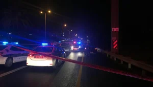 במהלך מרדף בכביש החוף: שוטר נורה בשוגג על ידי חברו; מצבו קשה