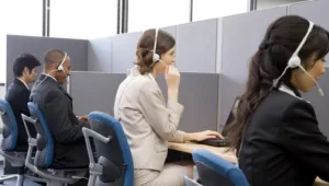 איפה לא רצוי לקבל שירות? משרד הבריאות; היעיל ביותר: הפנים