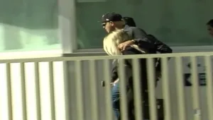 הזמר קובי פרץ החל לרצות את עונשו בכלא מעשיהו