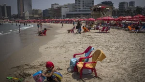המדריך לרוחצים בים: כך תתגברו על טביעה