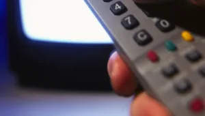 כחלון ביקש, HOT ו-YES הודיעו - נציע חבילה צרה מיוזמתנו