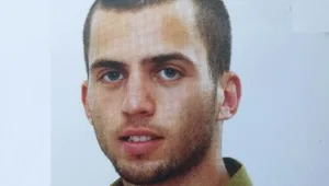 האזינו: אריק סיני בשיר מיוחד לזכרו של אורון שאול ז"ל
